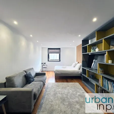 Urban Flat 168 - Spacious 1-bedroom In Apartment Paris